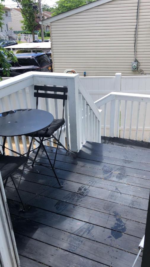 Cozzy Room With Private Entrance And Drive Way New York Exterior photo